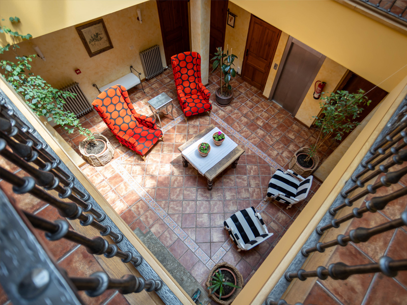 hotel-con-encanto-a-la-rioja-alta-rural-abalos-17